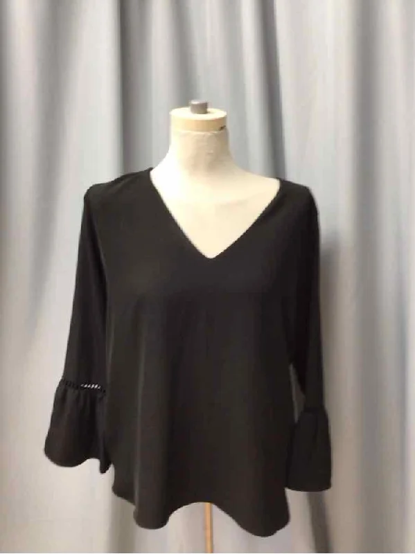 CALVIN KLEIN SIZE SMALL Ladies BLOUSE