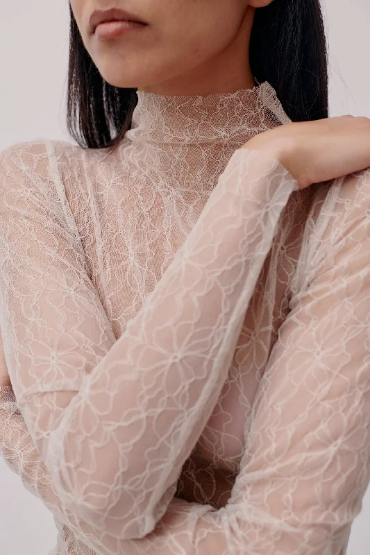 Turtleneck Lace Top (Oyster)