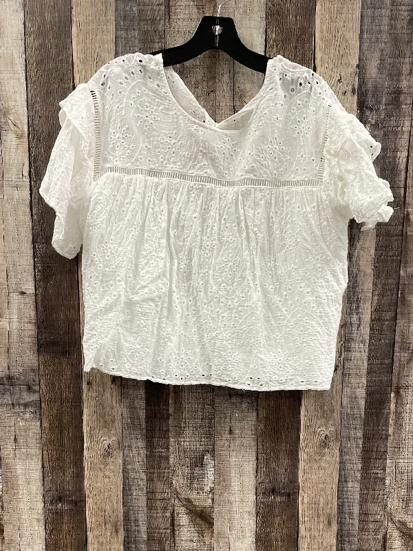 Top Short Sleeve By Gilli In White, Size: L